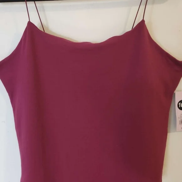 🆕️ ☆ Burgundy Bodysuit - Picture 4 of 12